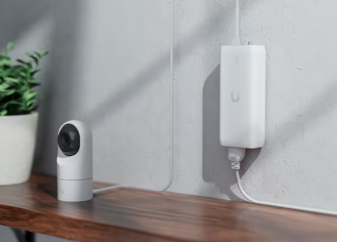 Ubiquiti UniFi UDB Device Bridge | Wireless PoE Adapter