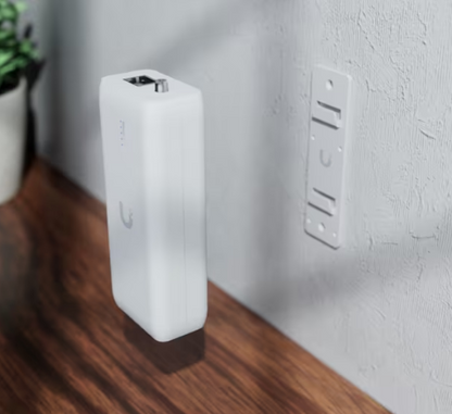 Ubiquiti UniFi UDB Device Bridge | Wireless PoE Adapter